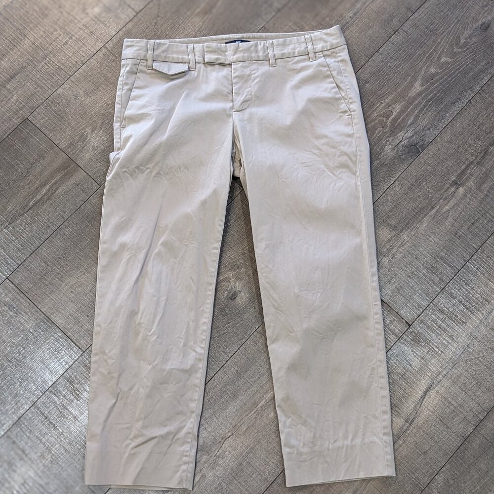 Gap Chino Capris